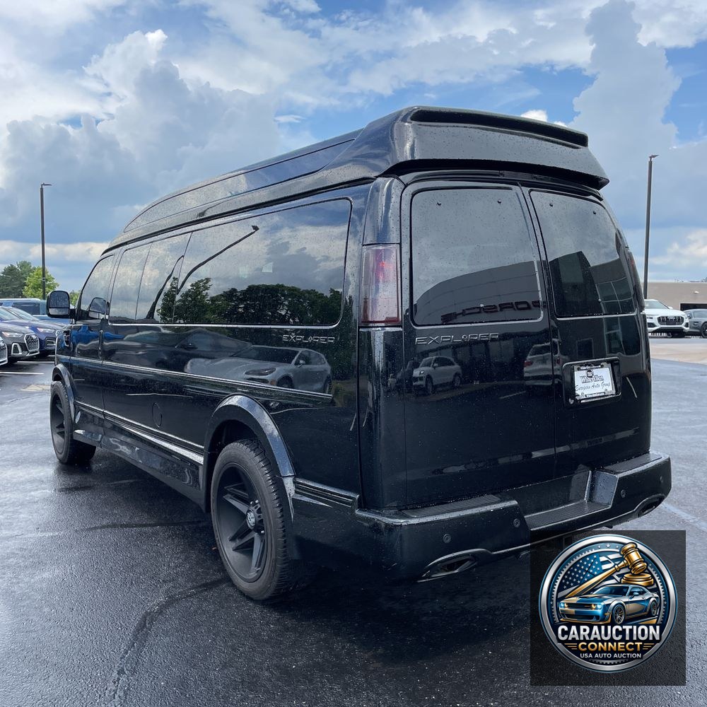 2023 Chevrolet Express 2500