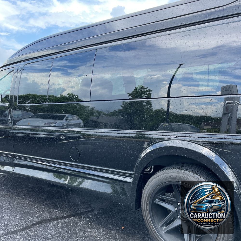 2023 Chevrolet Express 2500
