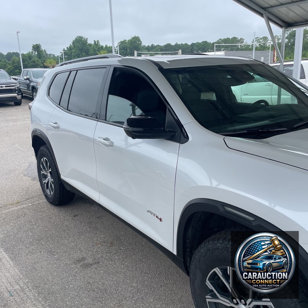 2024 GMC Acadia AT4