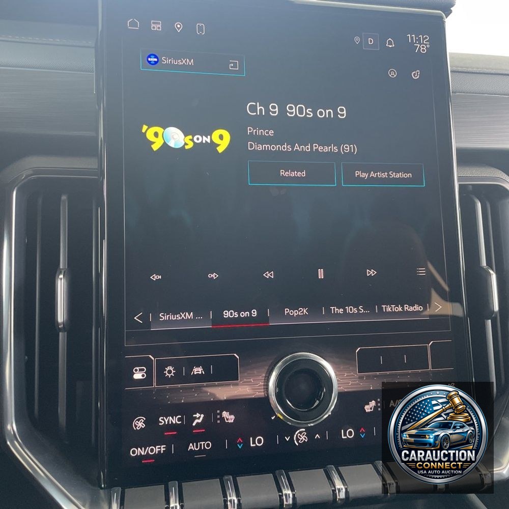 2024 GMC Acadia AT4