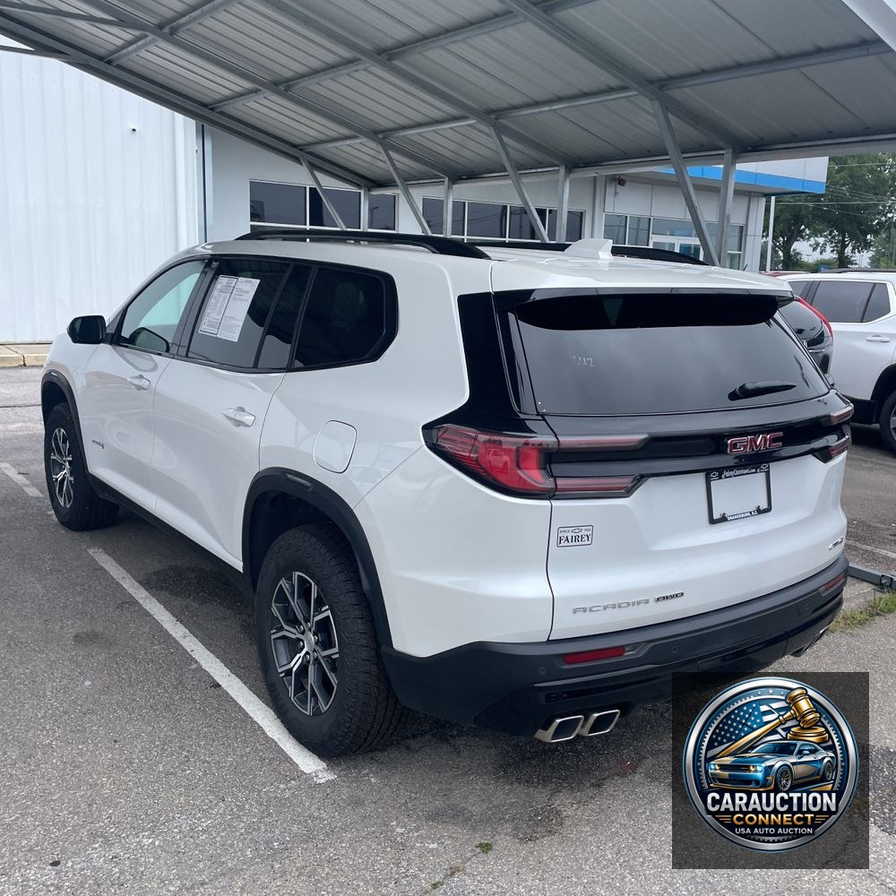 2024 GMC Acadia AT4