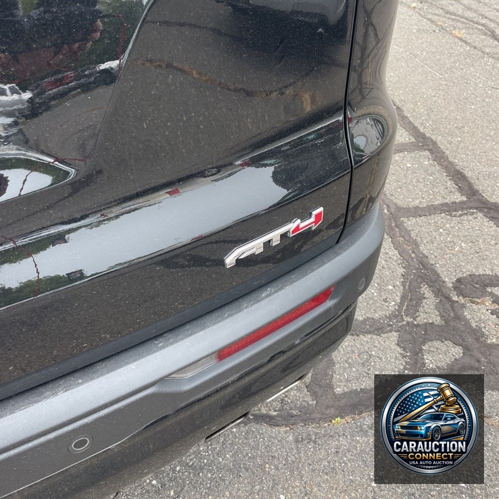 2024 GMC Acadia AT4
