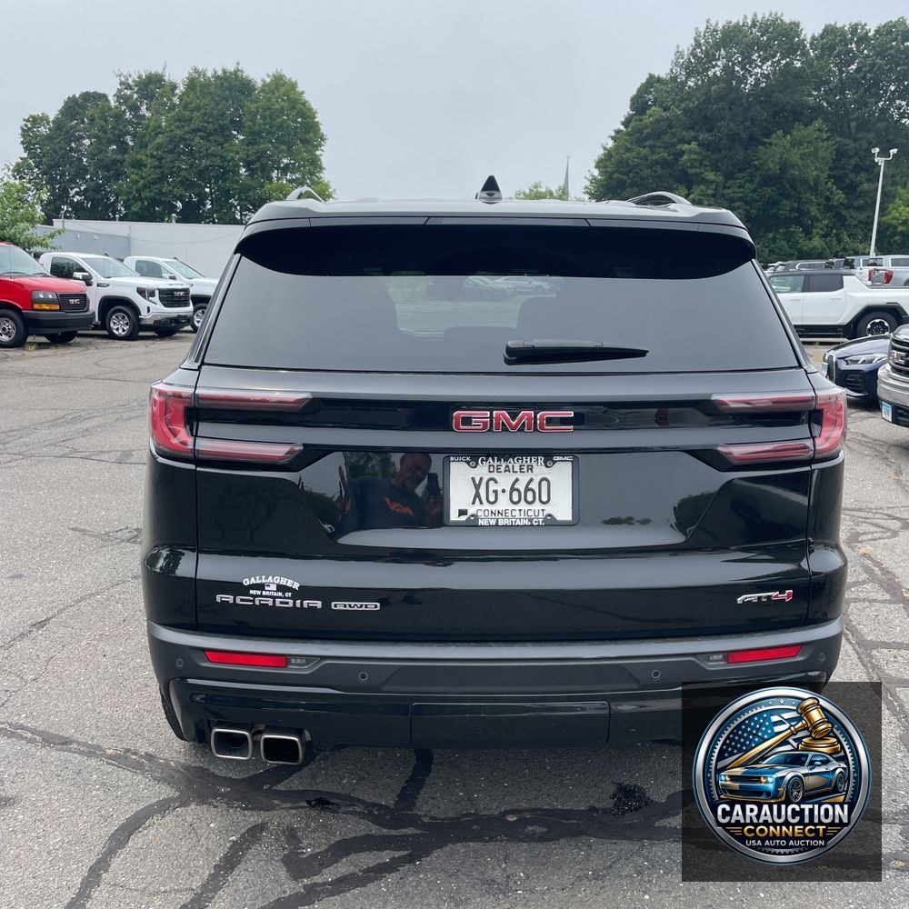 2024 GMC Acadia AT4
