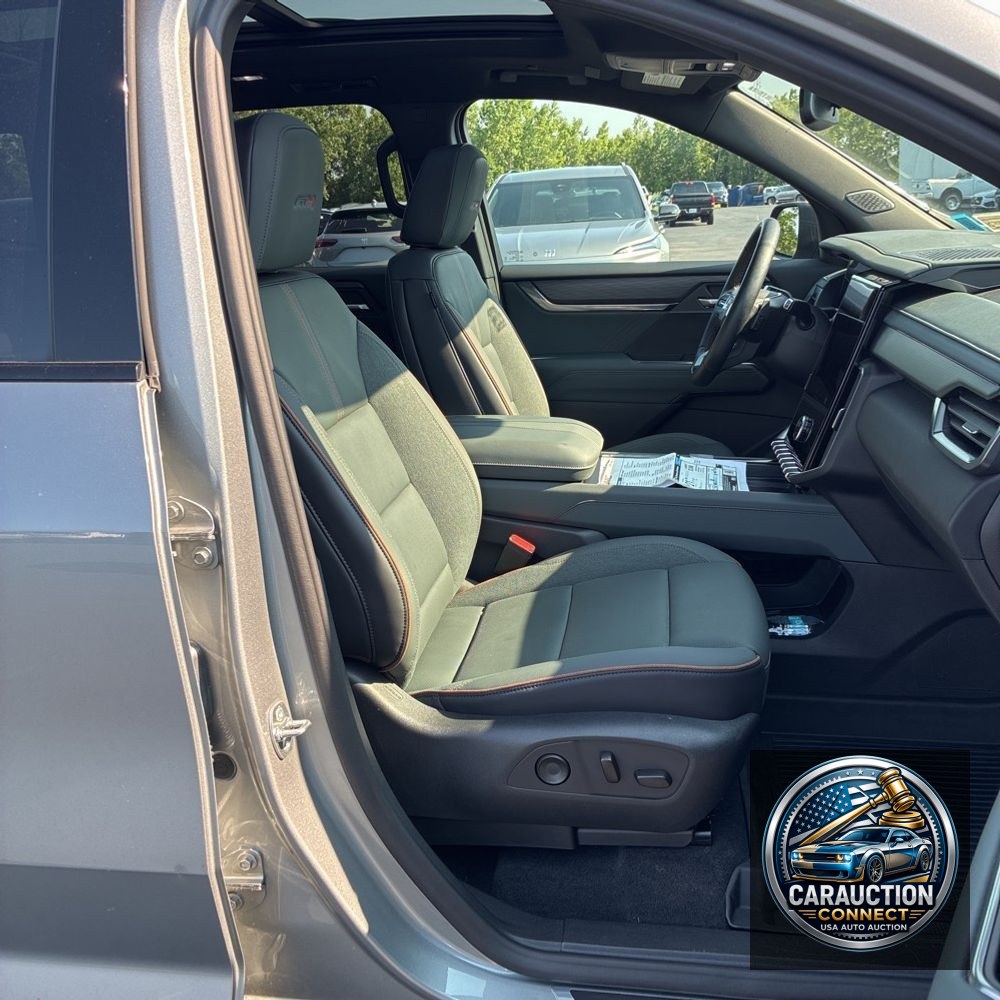 2024 GMC Acadia AT4