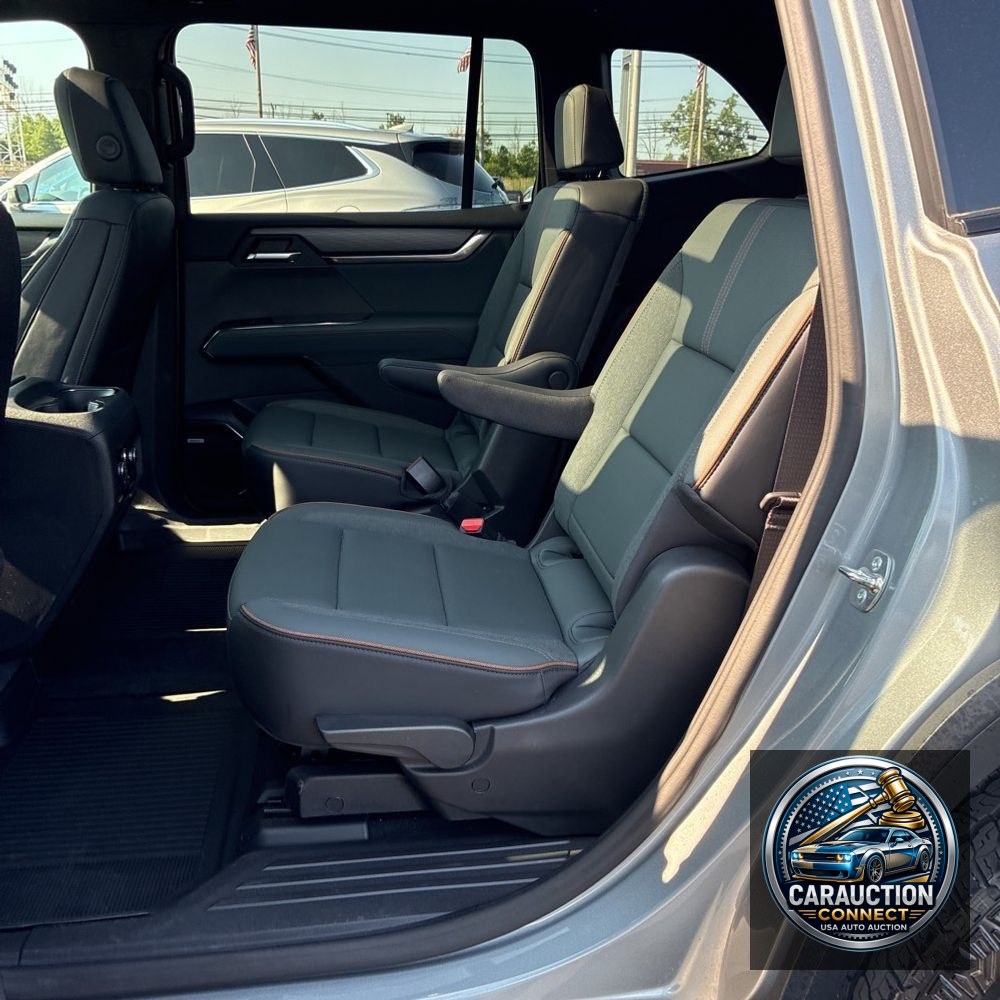2024 GMC Acadia AT4