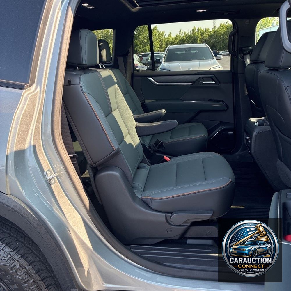 2024 GMC Acadia AT4