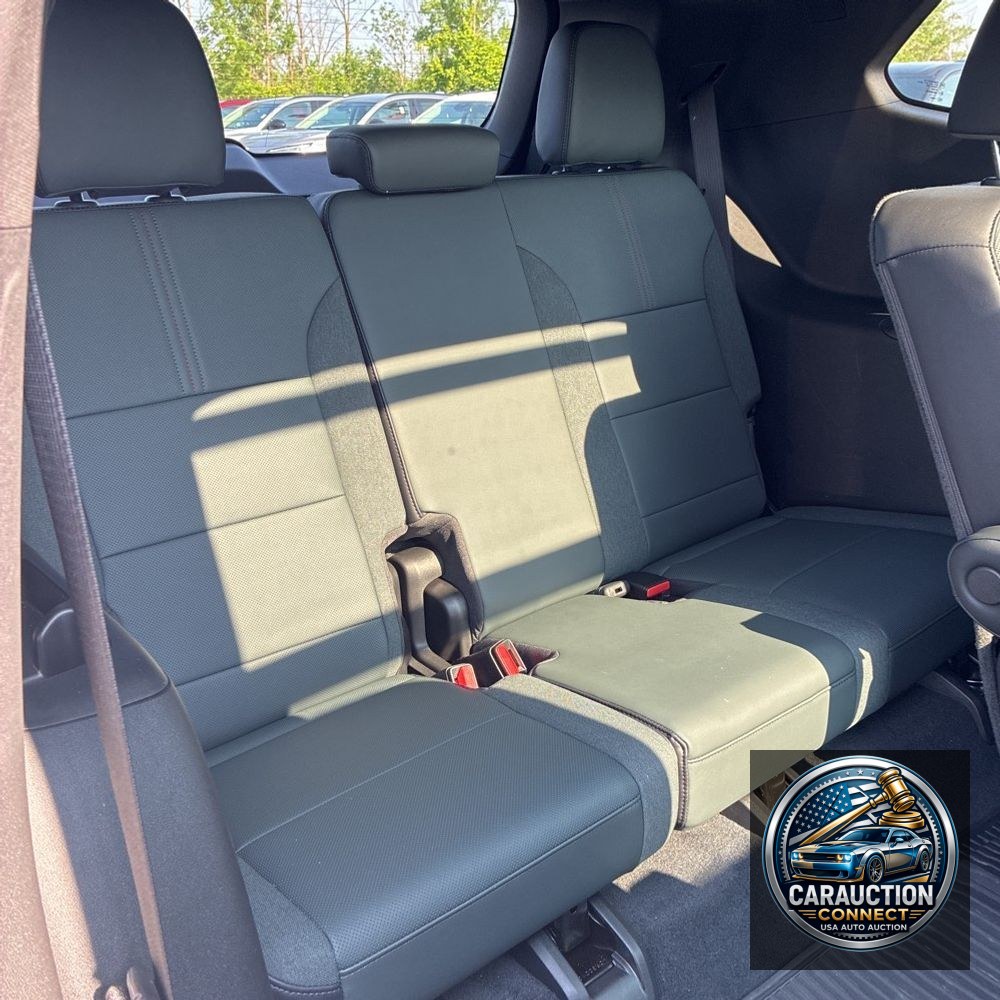 2024 GMC Acadia AT4
