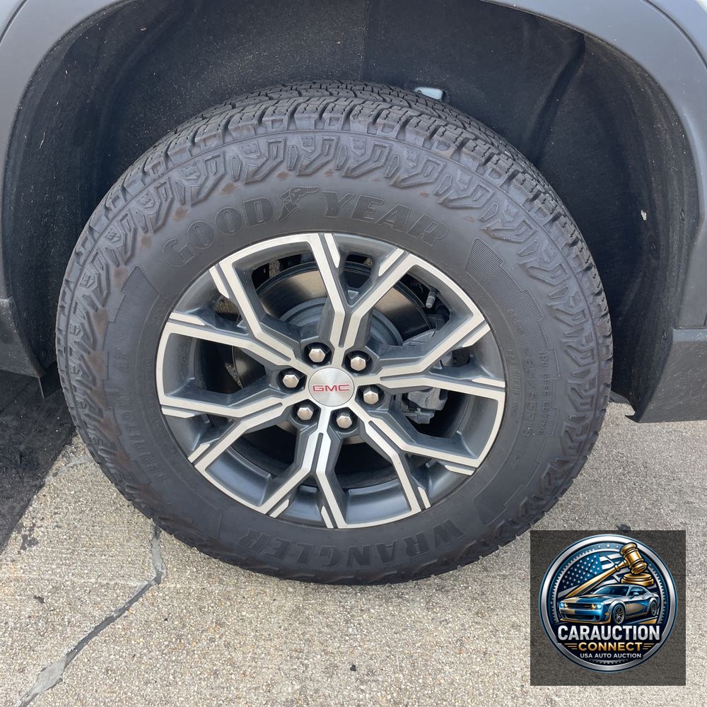 2024 GMC Acadia AT4