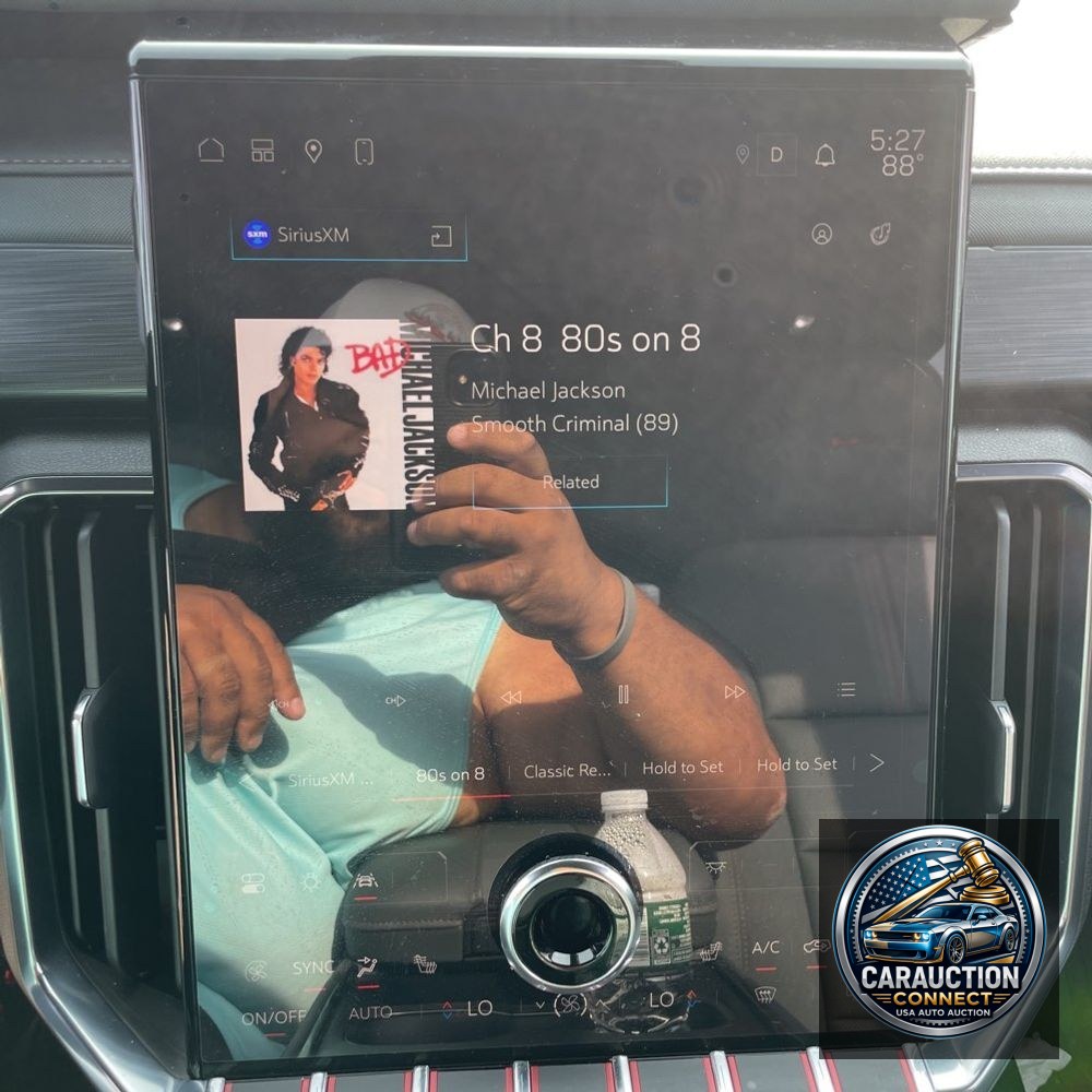 2024 GMC Acadia AT4