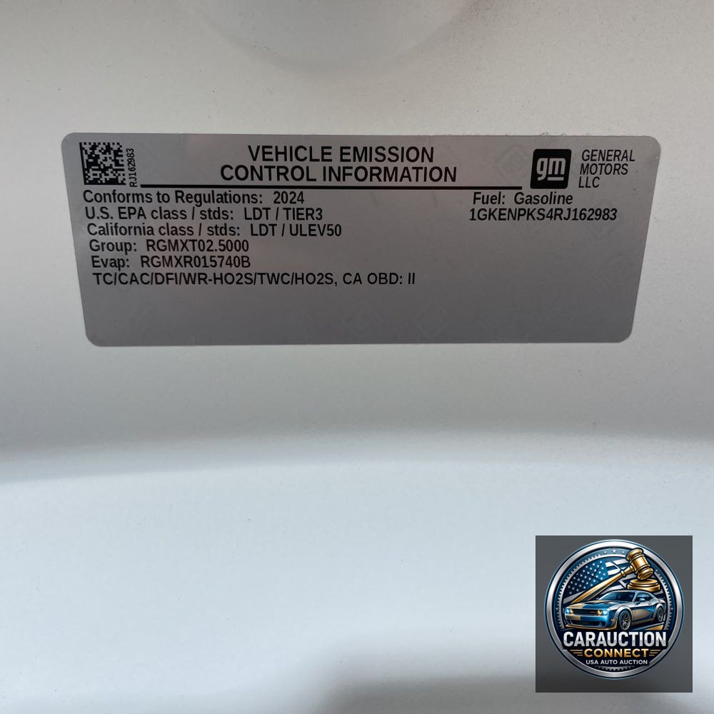 2024 GMC Acadia AT4