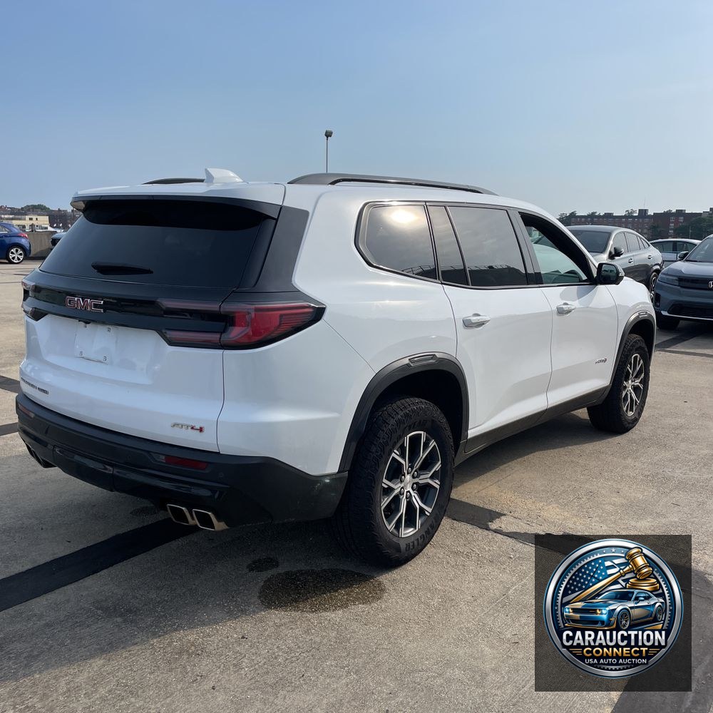 2024 GMC Acadia AT4