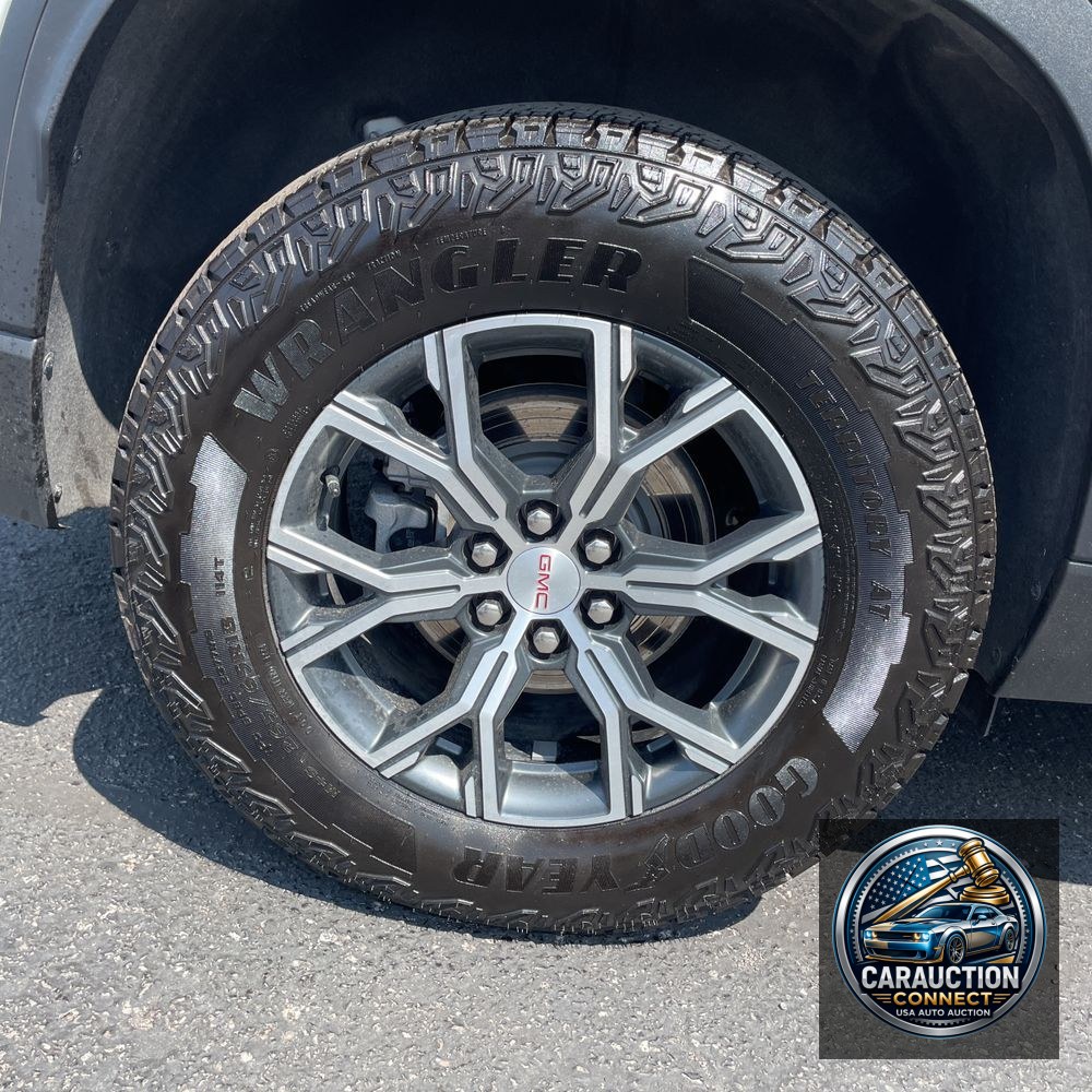 2024 GMC Acadia AT4