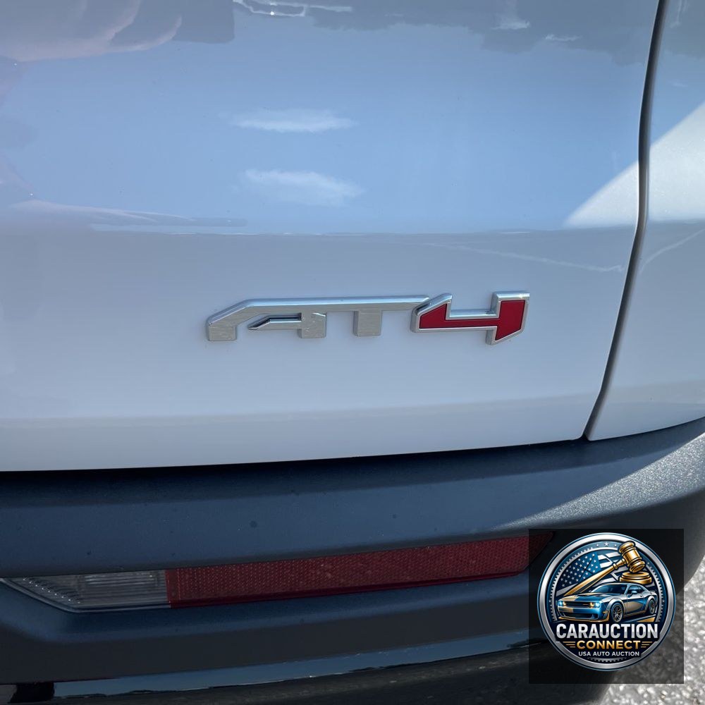 2024 GMC Acadia AT4