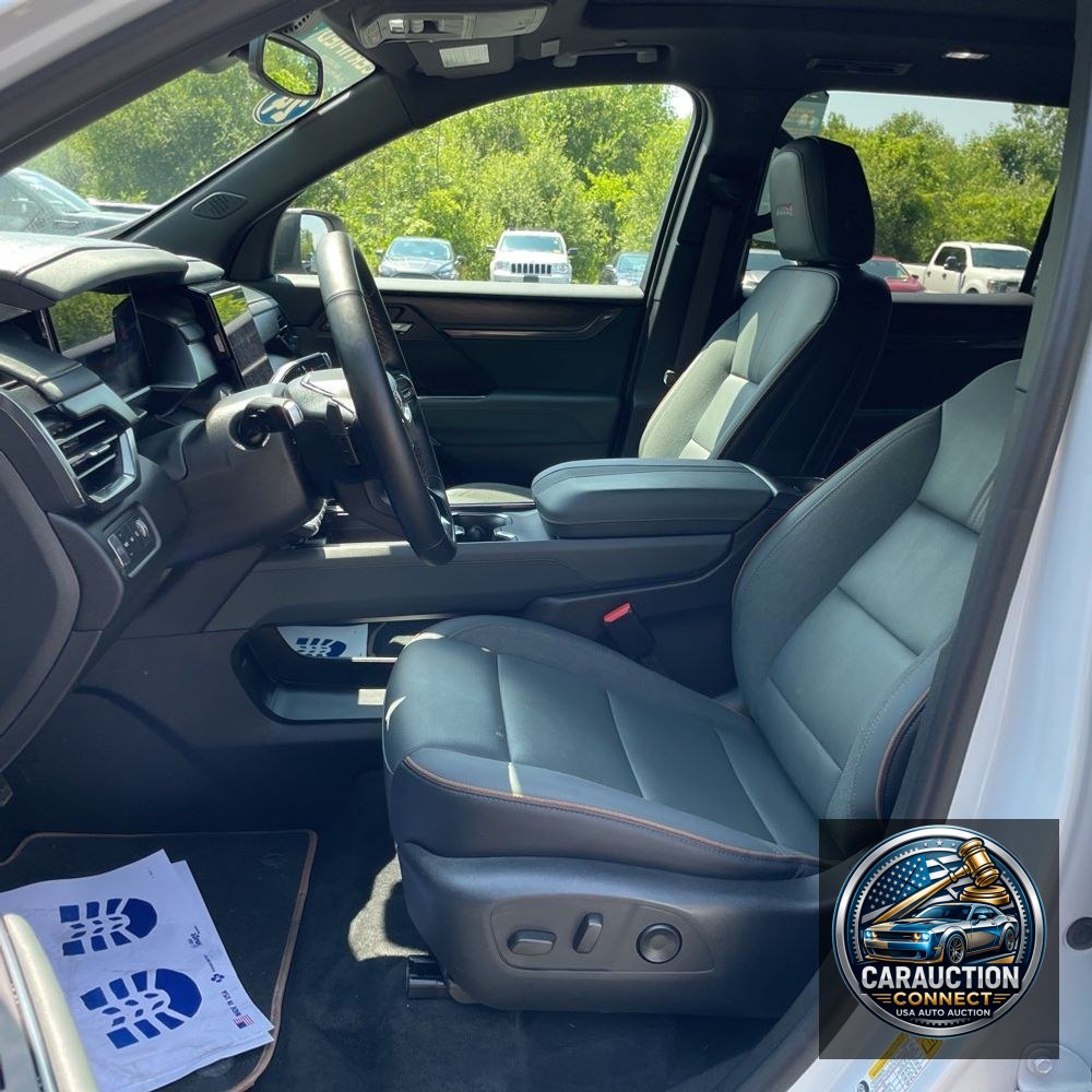 2024 GMC Acadia AT4