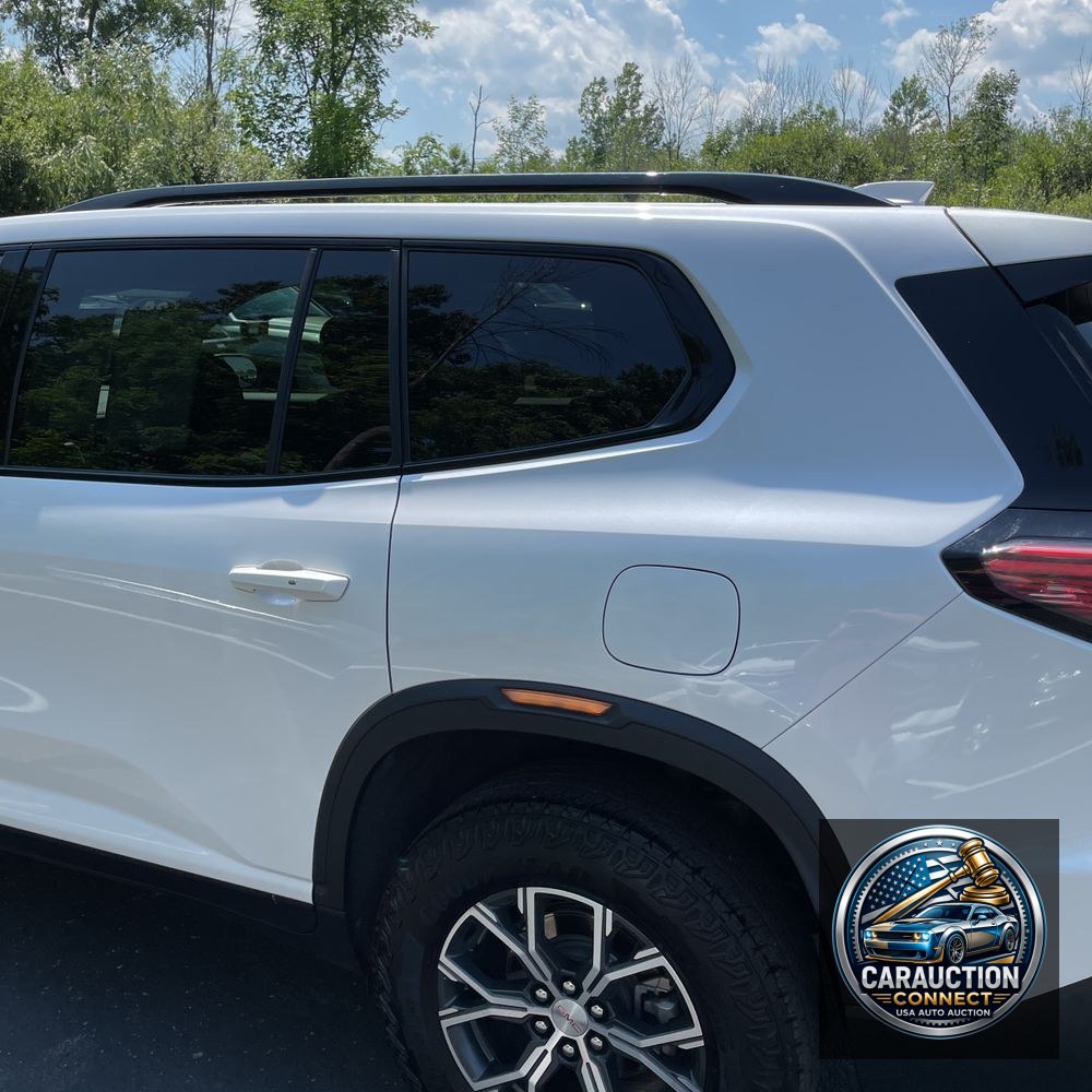 2024 GMC Acadia AT4