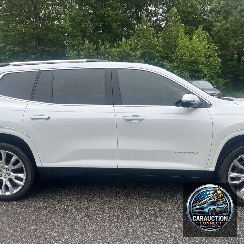 2024 GMC Acadia Denali