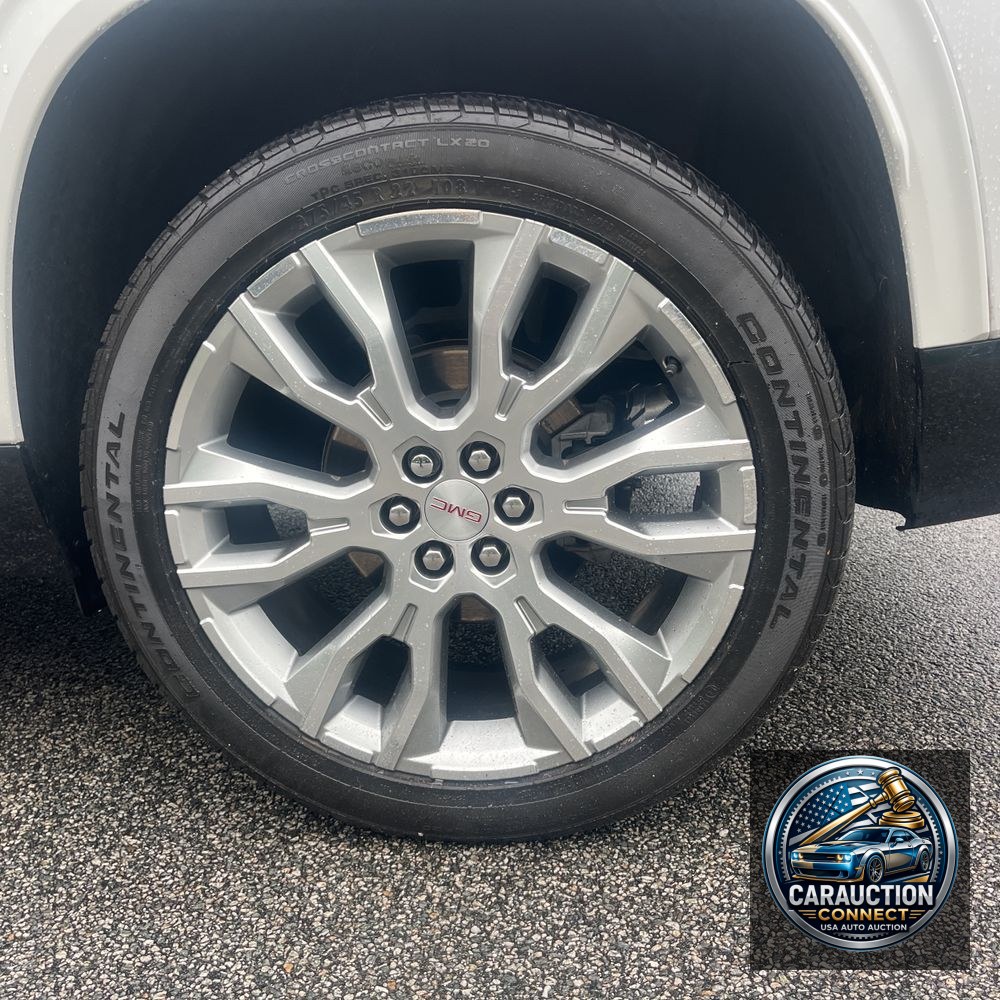 2024 GMC Acadia Denali