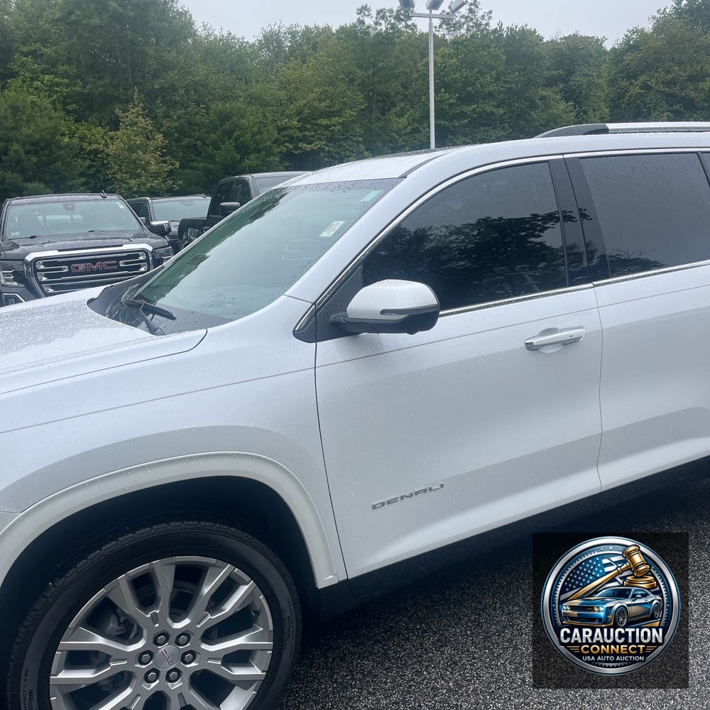 2024 GMC Acadia Denali