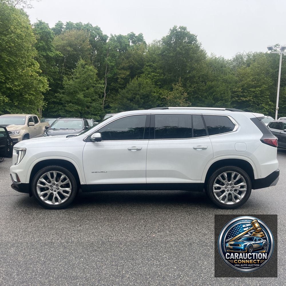 2024 GMC Acadia Denali