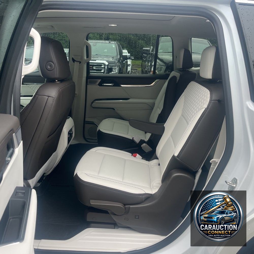 2024 GMC Acadia Denali