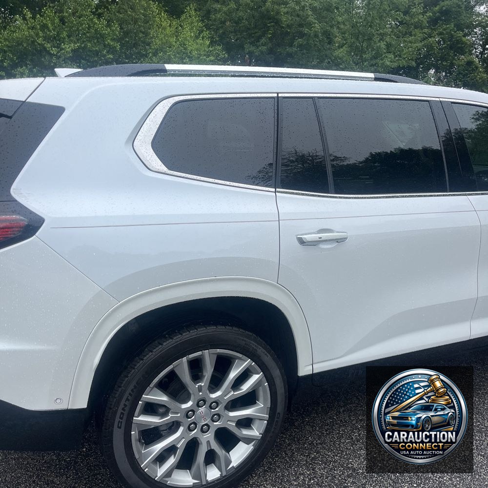 2024 GMC Acadia Denali