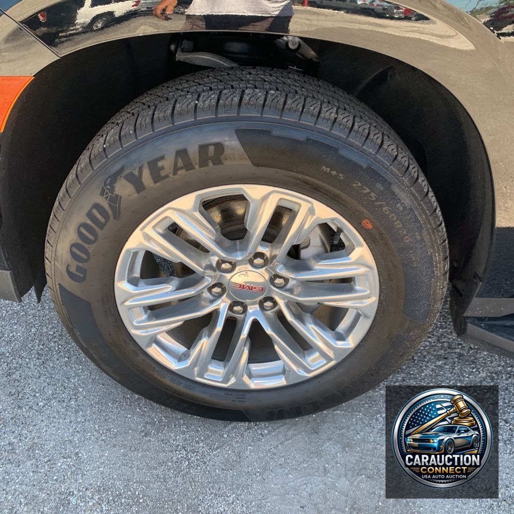 2023 GMC Yukon SLT