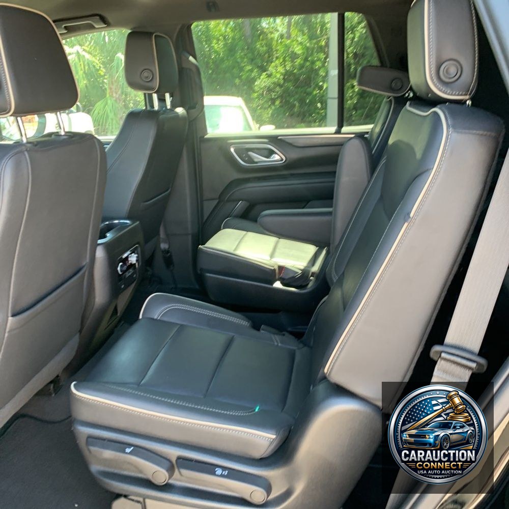 2023 GMC Yukon SLT