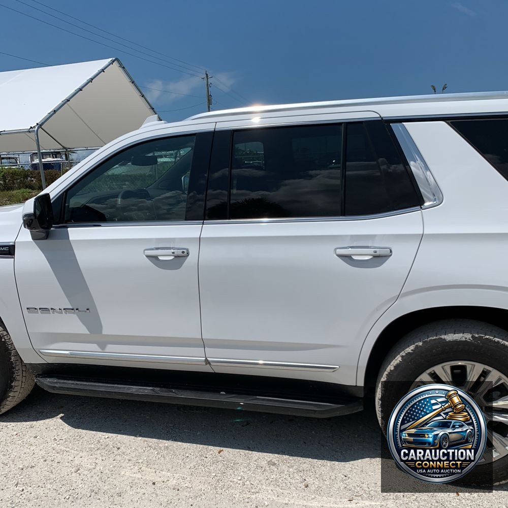 2023 GMC Yukon Denali
