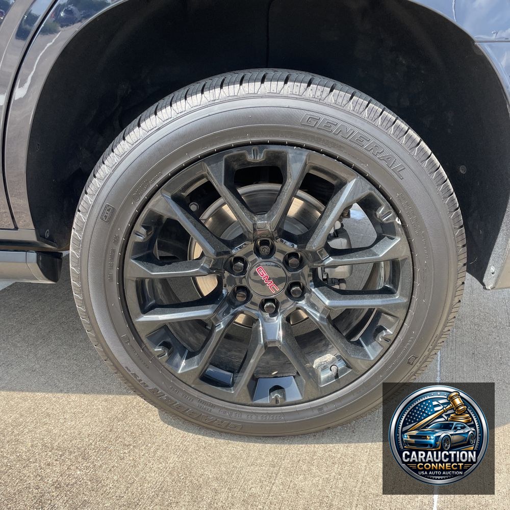 2023 GMC Yukon Denali
