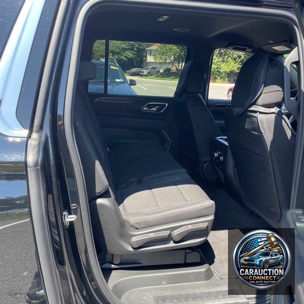 2024 GMC Yukon XL SLE