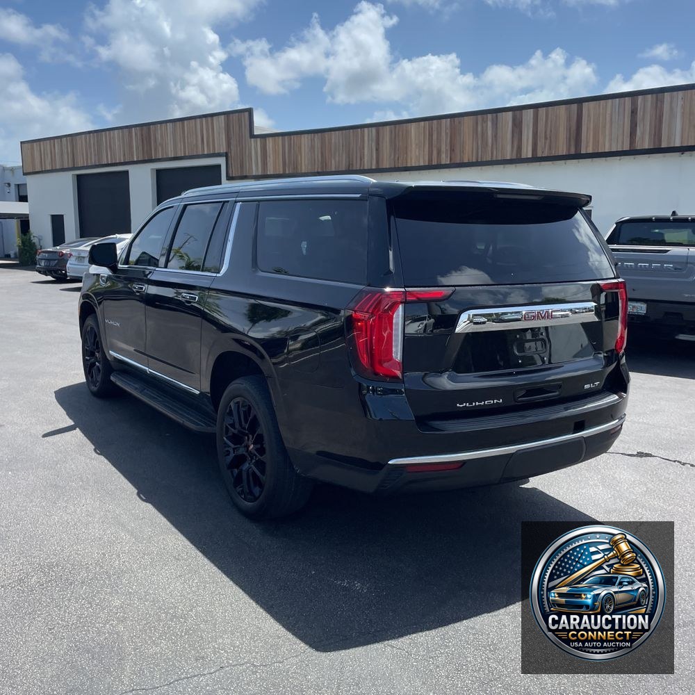 2022 GMC Yukon XL SLT