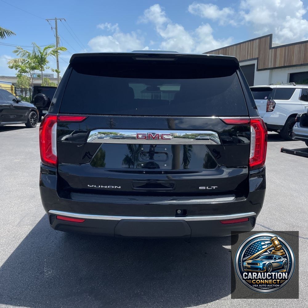 2022 GMC Yukon XL SLT