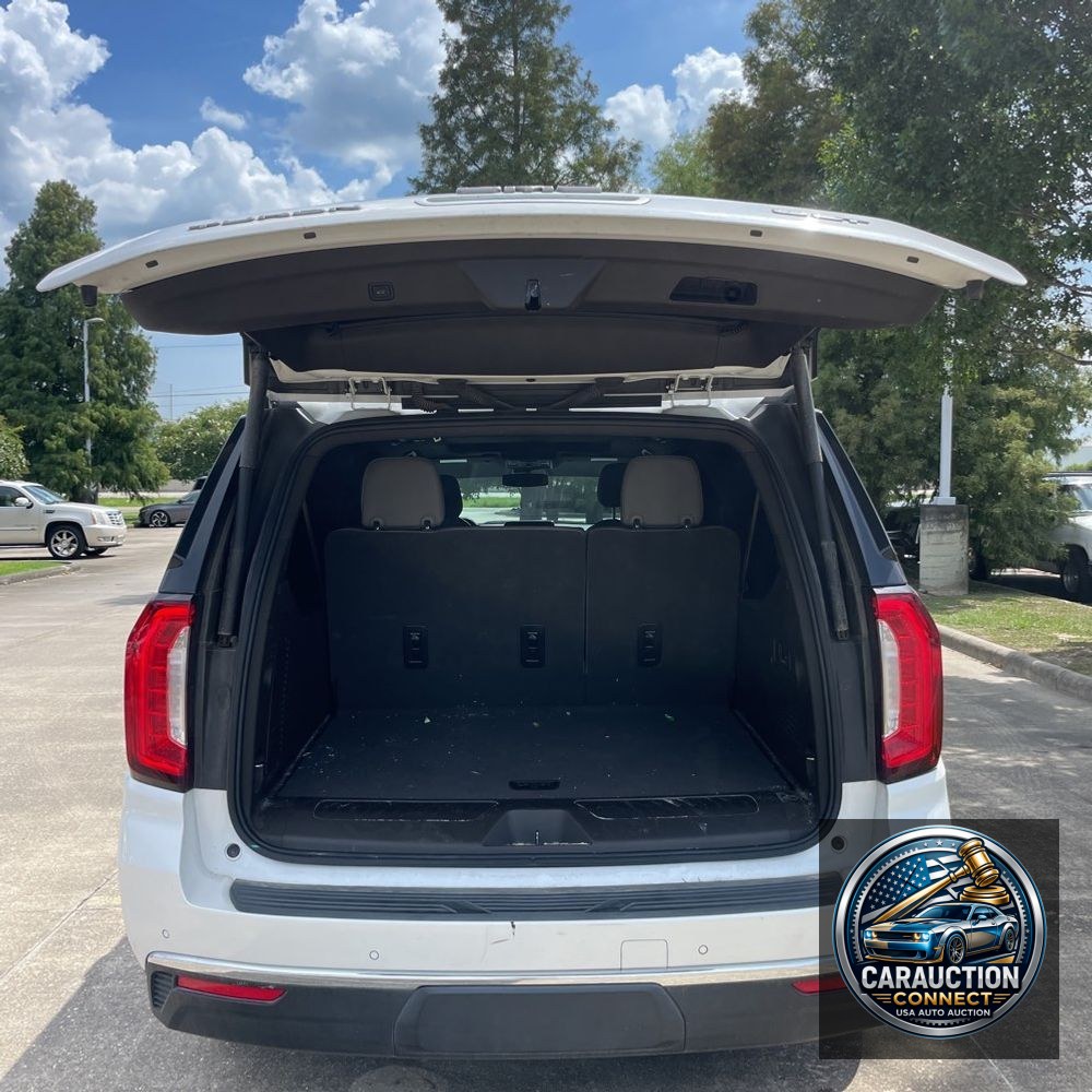 2023 GMC Yukon XL SLT