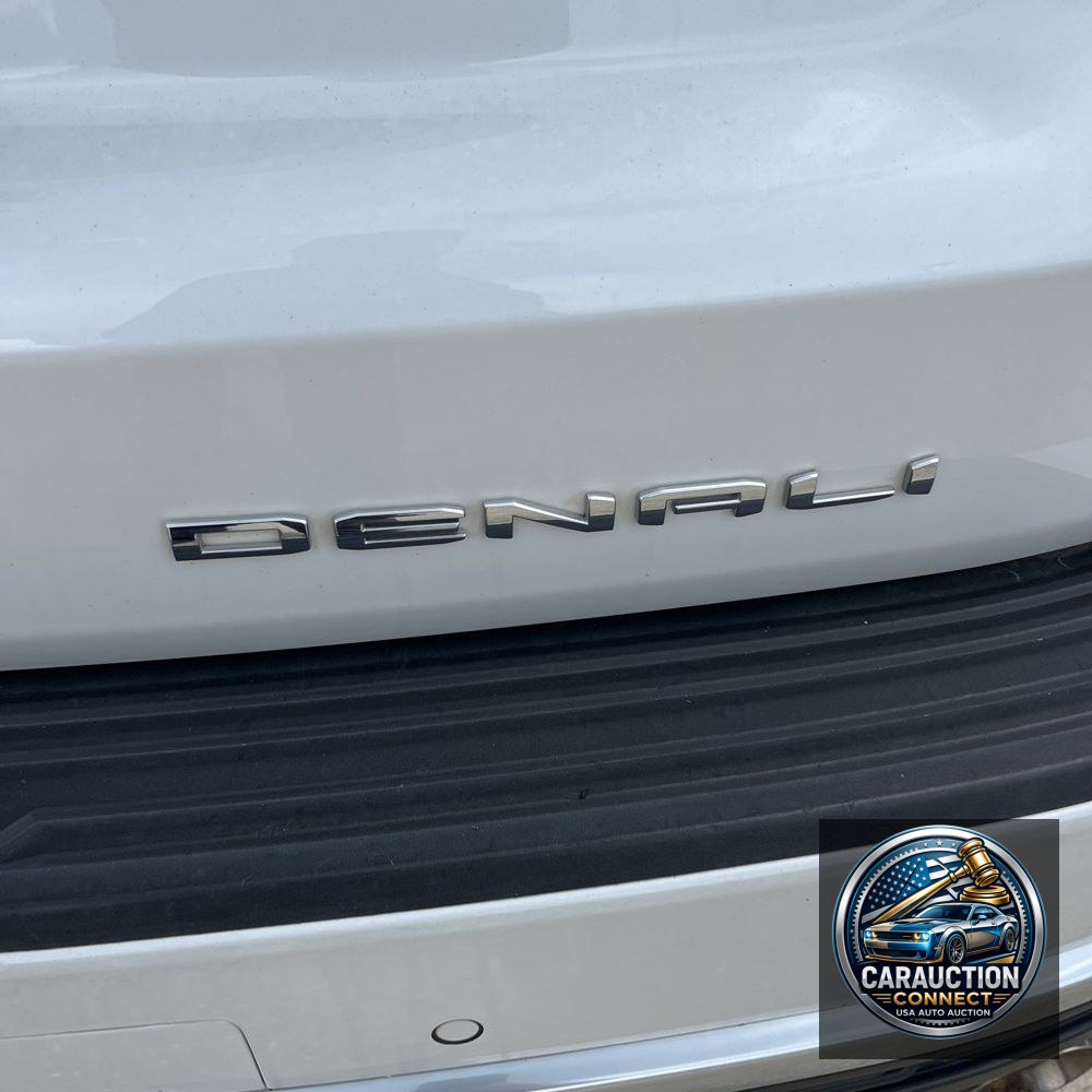 2022 GMC Yukon XL Denali