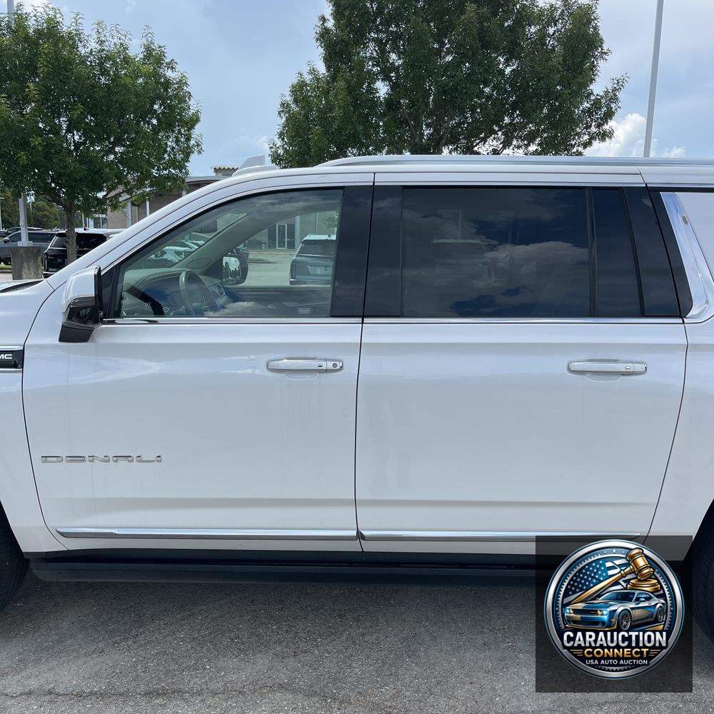 2022 GMC Yukon XL Denali
