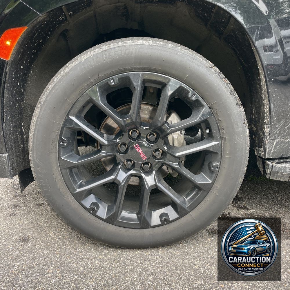 2022 GMC Yukon SLT