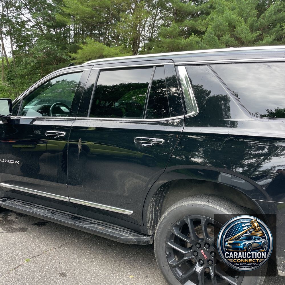 2022 GMC Yukon SLT