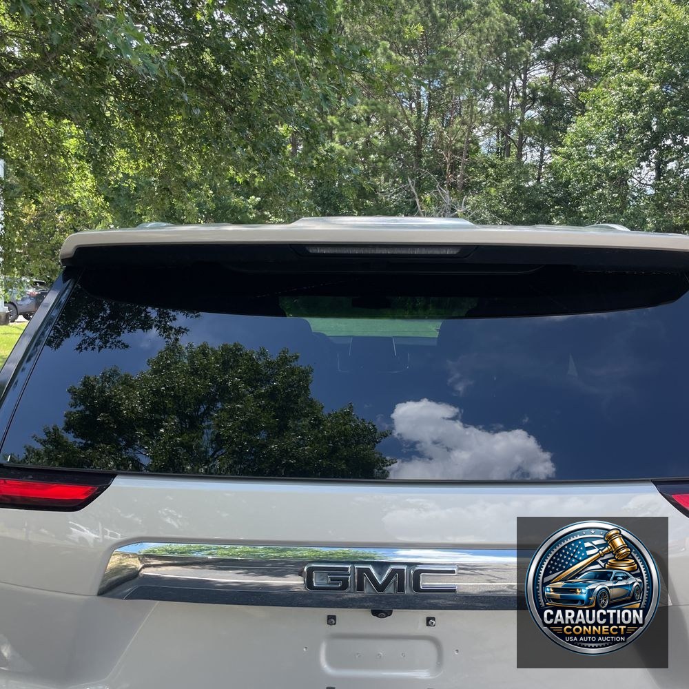 2023 GMC Yukon SLT