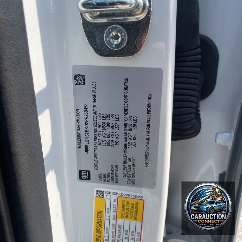 2023 GMC Yukon SLT