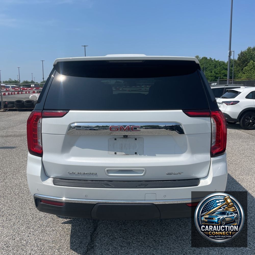 2023 GMC Yukon SLT
