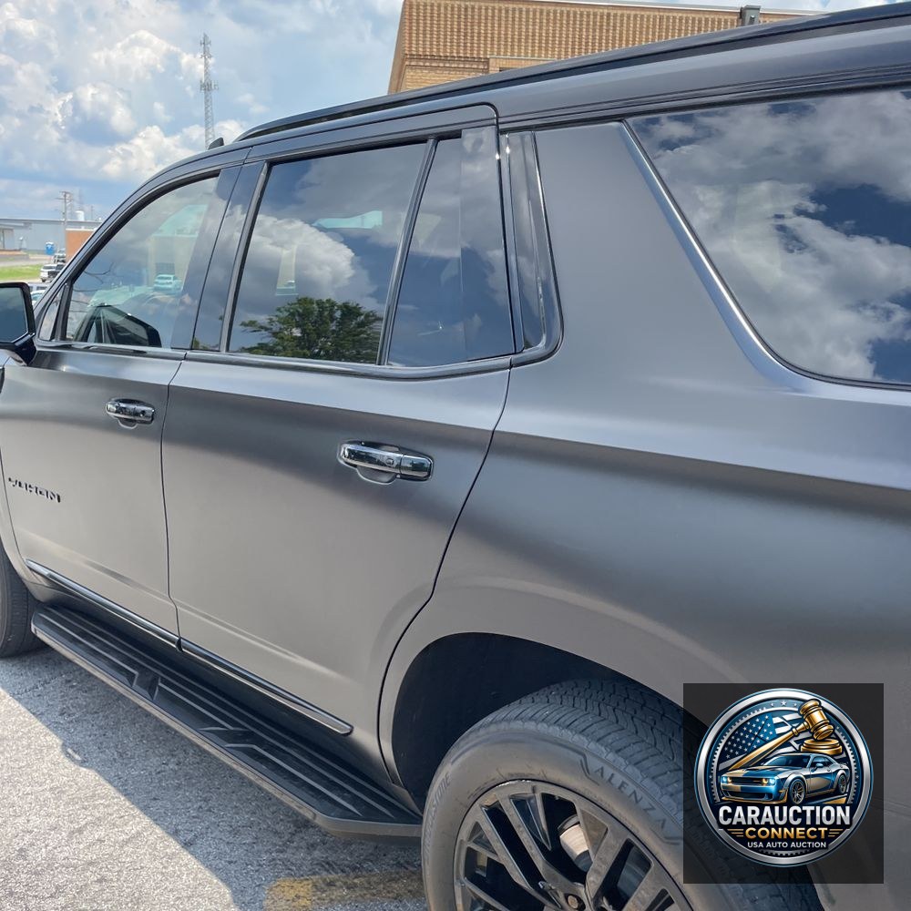 2023 GMC Yukon SLT