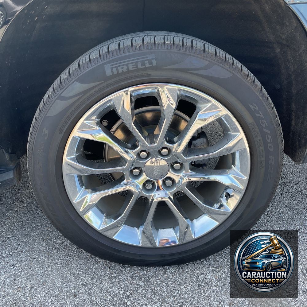 2023 GMC Yukon SLT