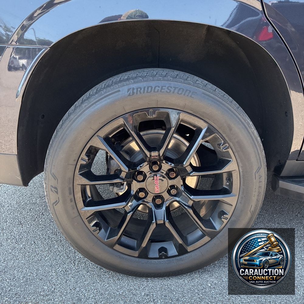 2023 GMC Yukon SLT
