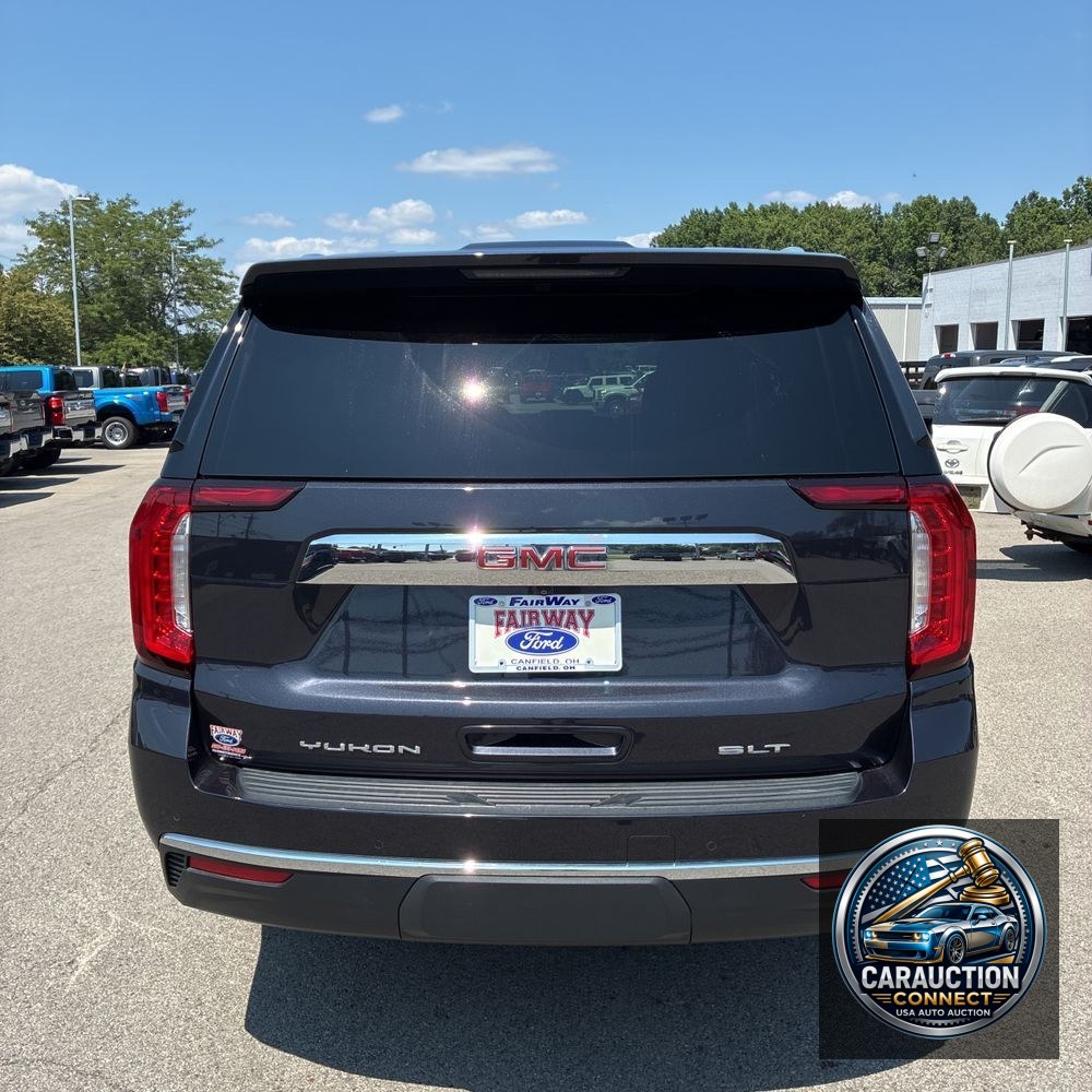 2023 GMC Yukon SLT