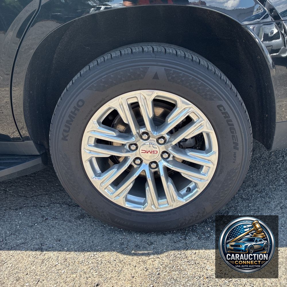 2023 GMC Yukon SLT