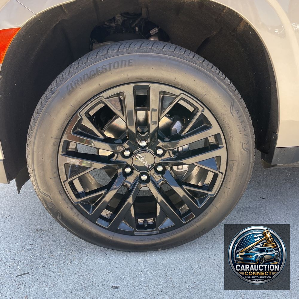 2023 GMC Yukon SLT