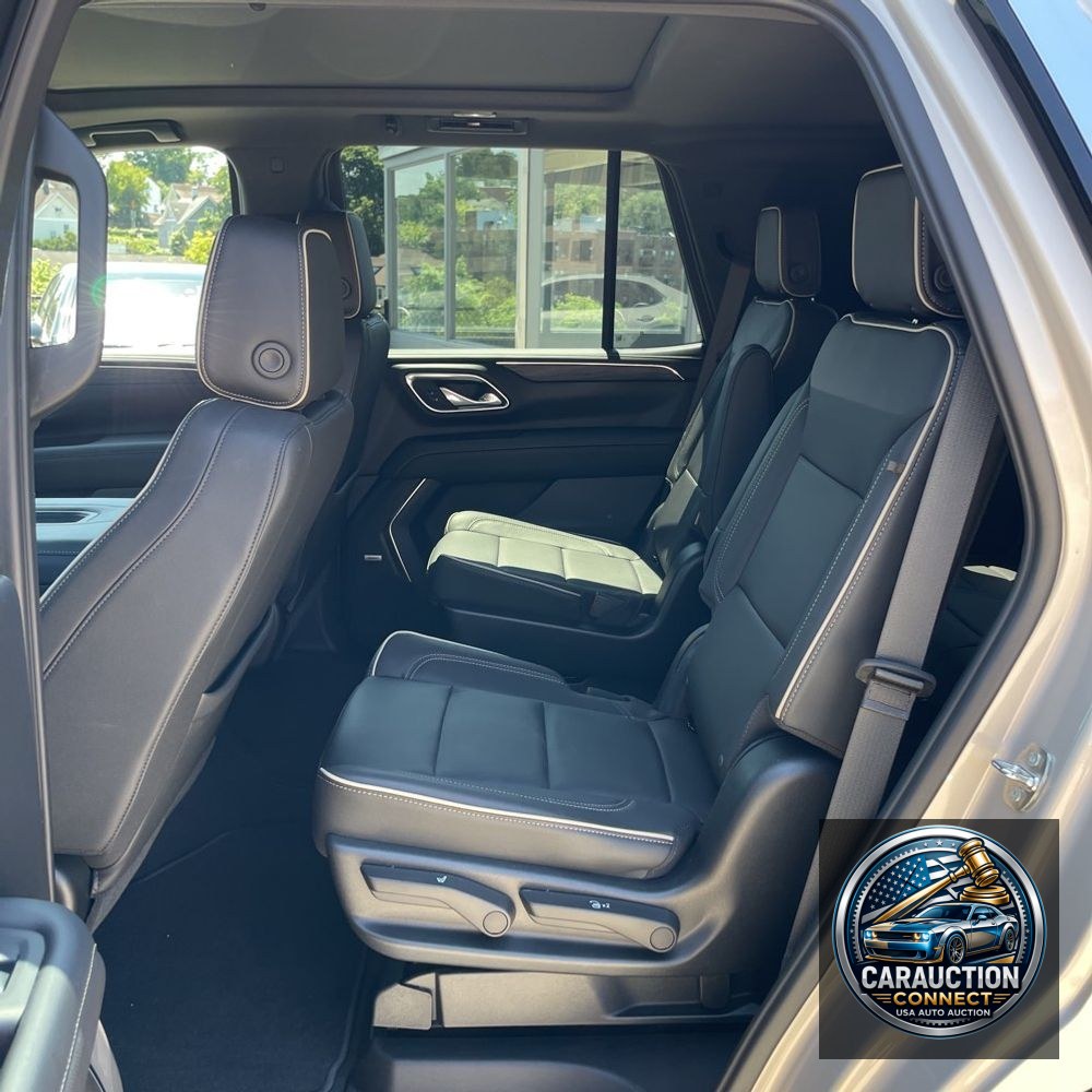 2023 GMC Yukon SLT