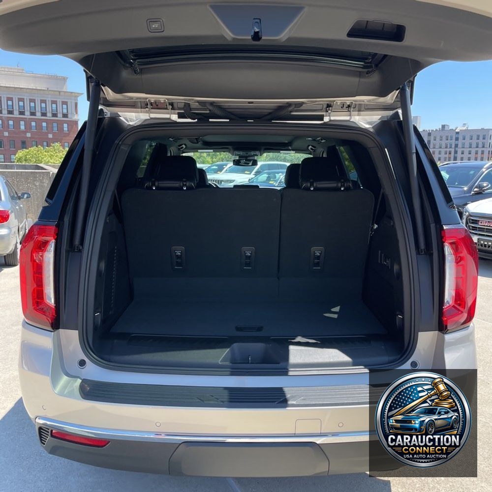 2023 GMC Yukon SLT