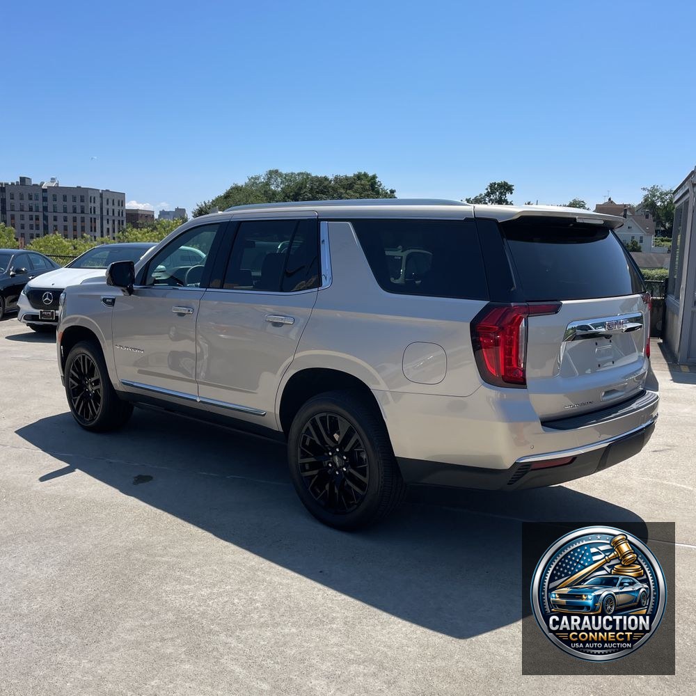 2023 GMC Yukon SLT