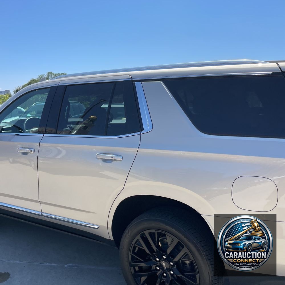 2023 GMC Yukon SLT